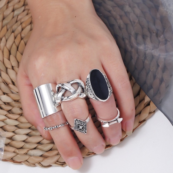 **AMIYAH* 6-Pc Silver x Black Fashion Ring Set - Picture 8 of 9